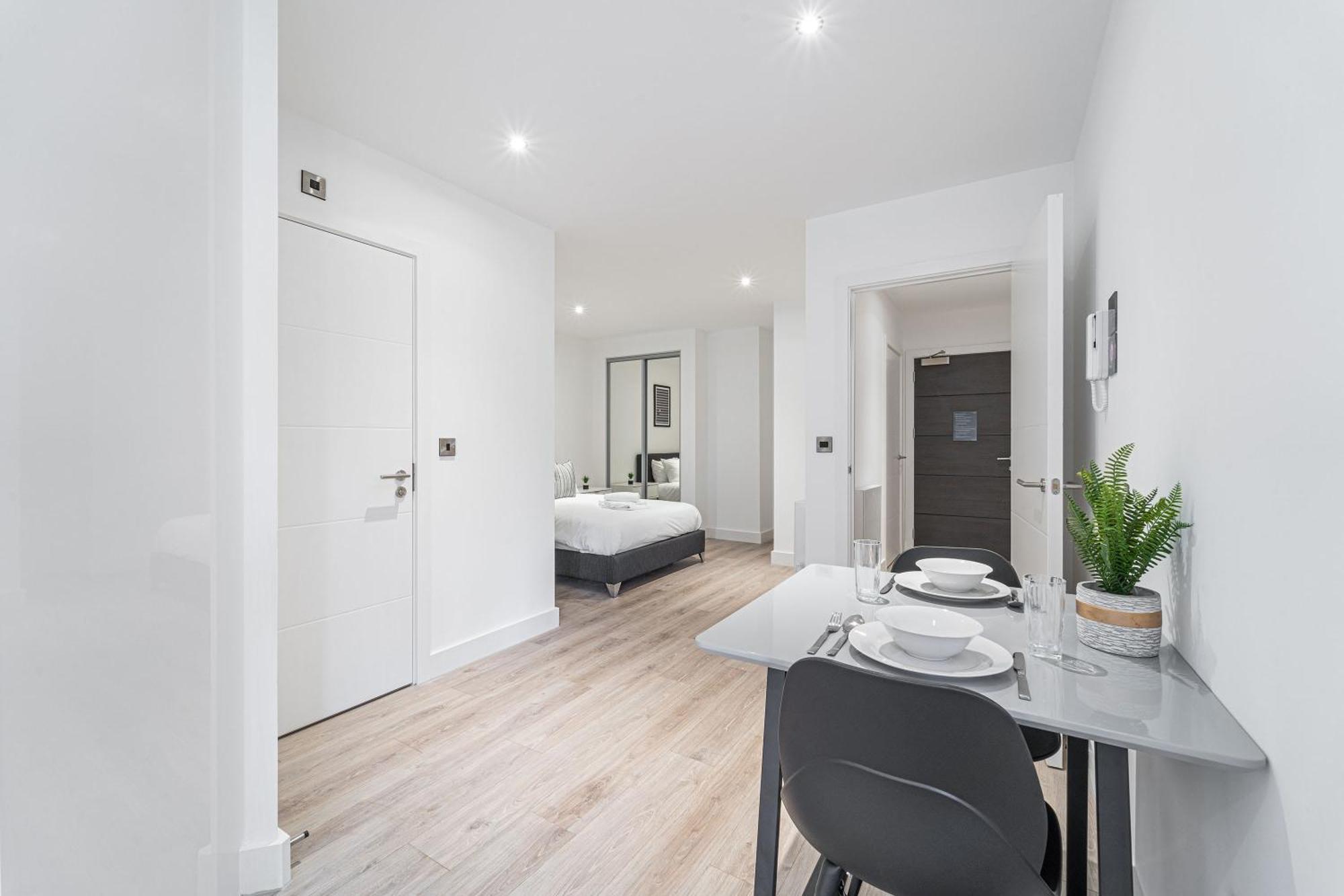 Seven Living Residences Solihull - Close To Nec & Bhx - Free Parking ภายนอก รูปภาพ