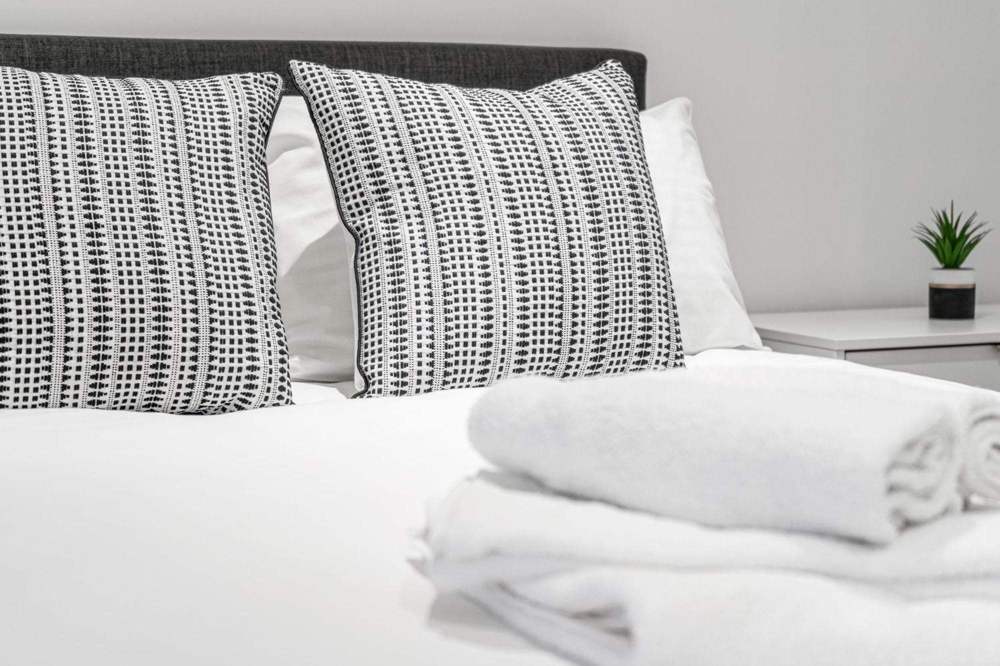 Seven Living Residences Solihull - Close To Nec & Bhx - Free Parking ภายนอก รูปภาพ
