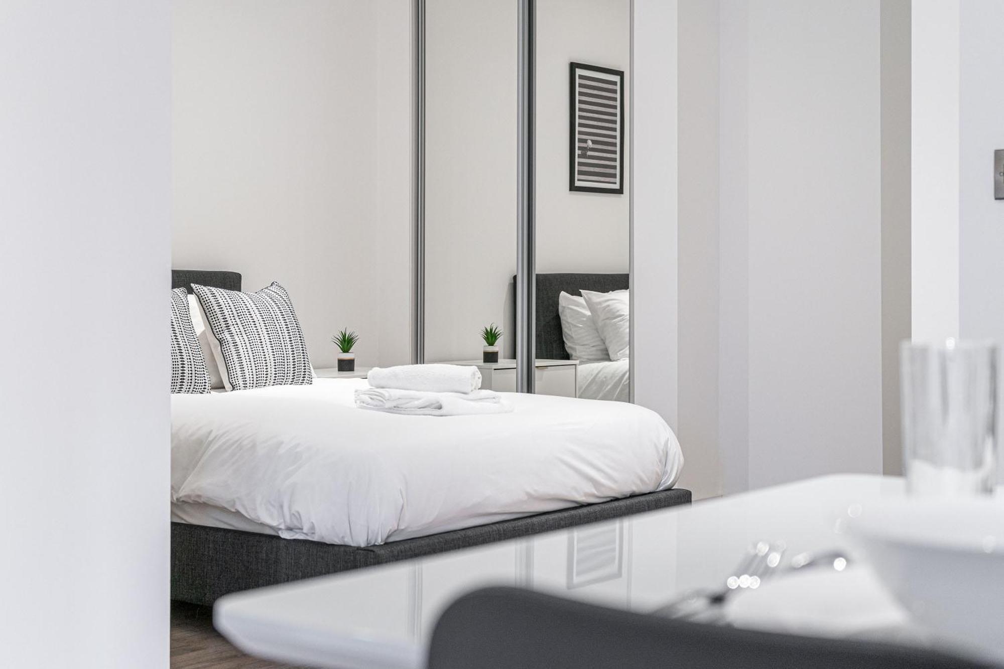 Seven Living Residences Solihull - Close To Nec & Bhx - Free Parking ภายนอก รูปภาพ